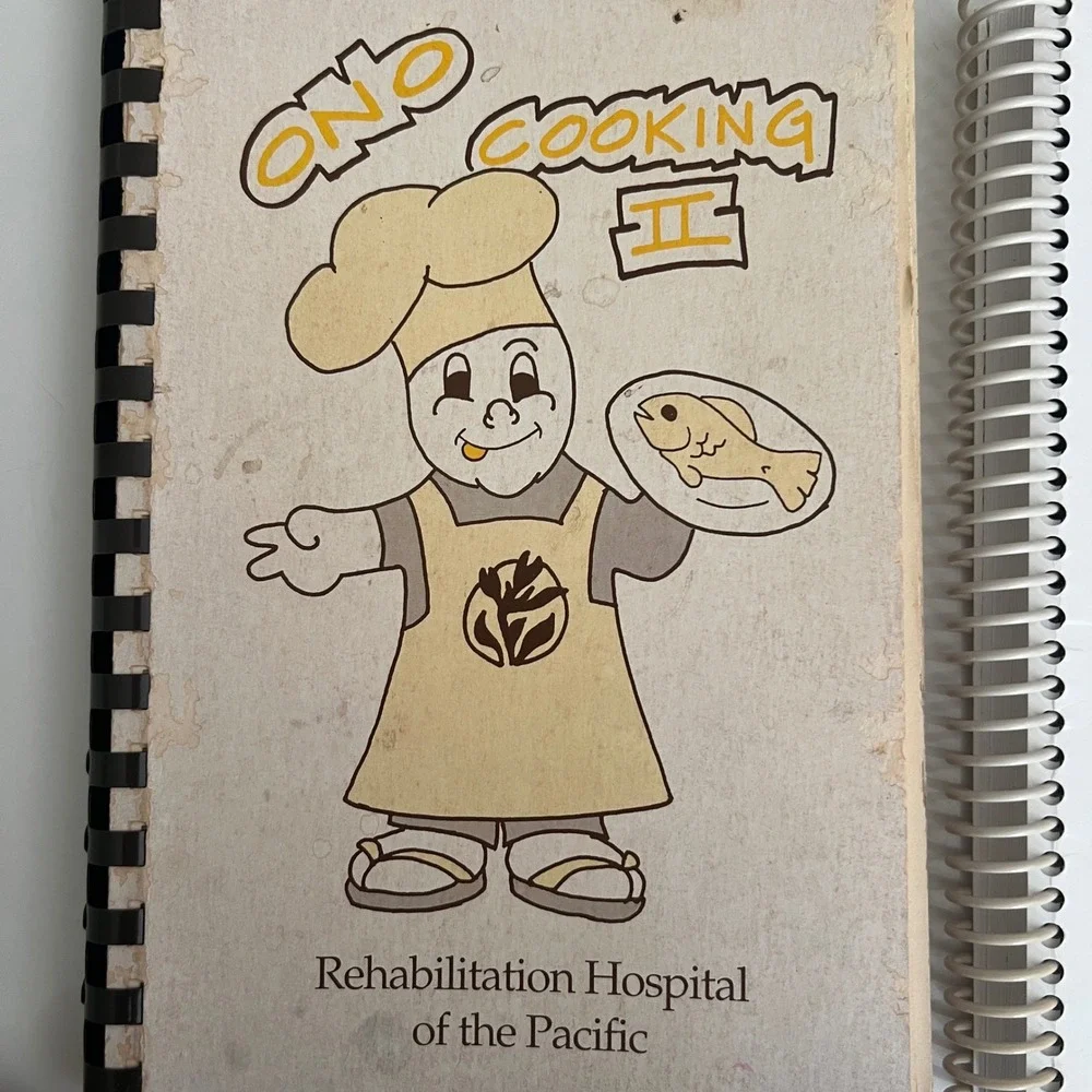 Vintage Hawaii Cookbook Lot Ono Cooking II Cherry Blossom Festival Hele Mai Ai